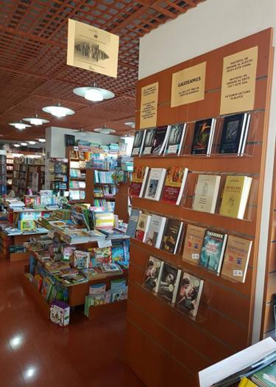 Alexandria Librării, cea mai frumoasă librărie din Bistriţa. Alexandria Librării, cea mai frumoasă librărie din Bistriţa.
