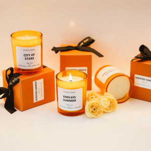 Lumanare parfumata portocalie -Scented candle - Endless summer