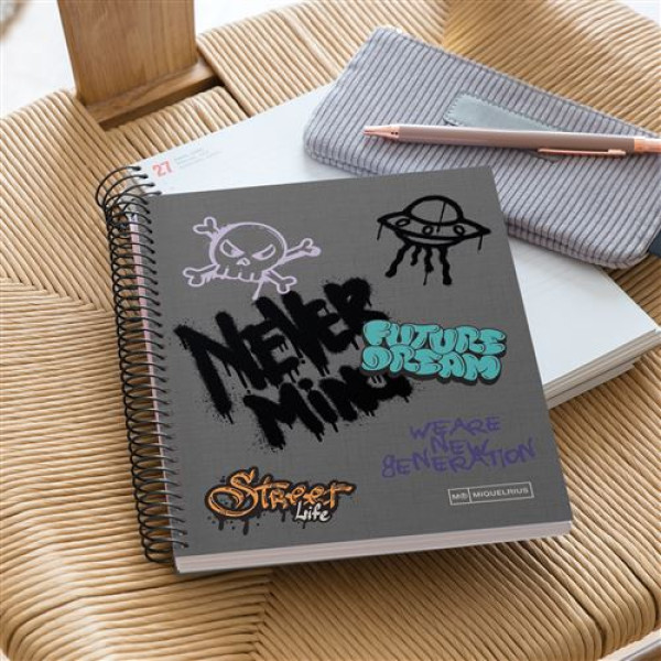 MR4323 Caiet 4 A5 120 File 70GR Linii GRAFFITTI MR