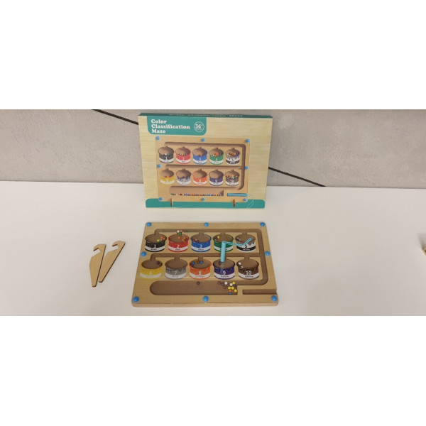 Joc Montessori - labirint magnetic sortare culori și numere