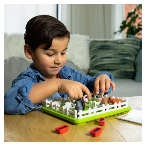 Smart Games - Smart Farmer, joc de logică cu 60 de provocari, 4+ ani, ediție internațională