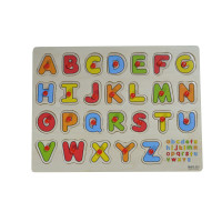 Puzzle din lemn cu alfabet